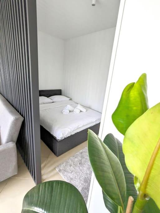 Relax Centrum Lux Mattress-bath-netflix * Warszawa